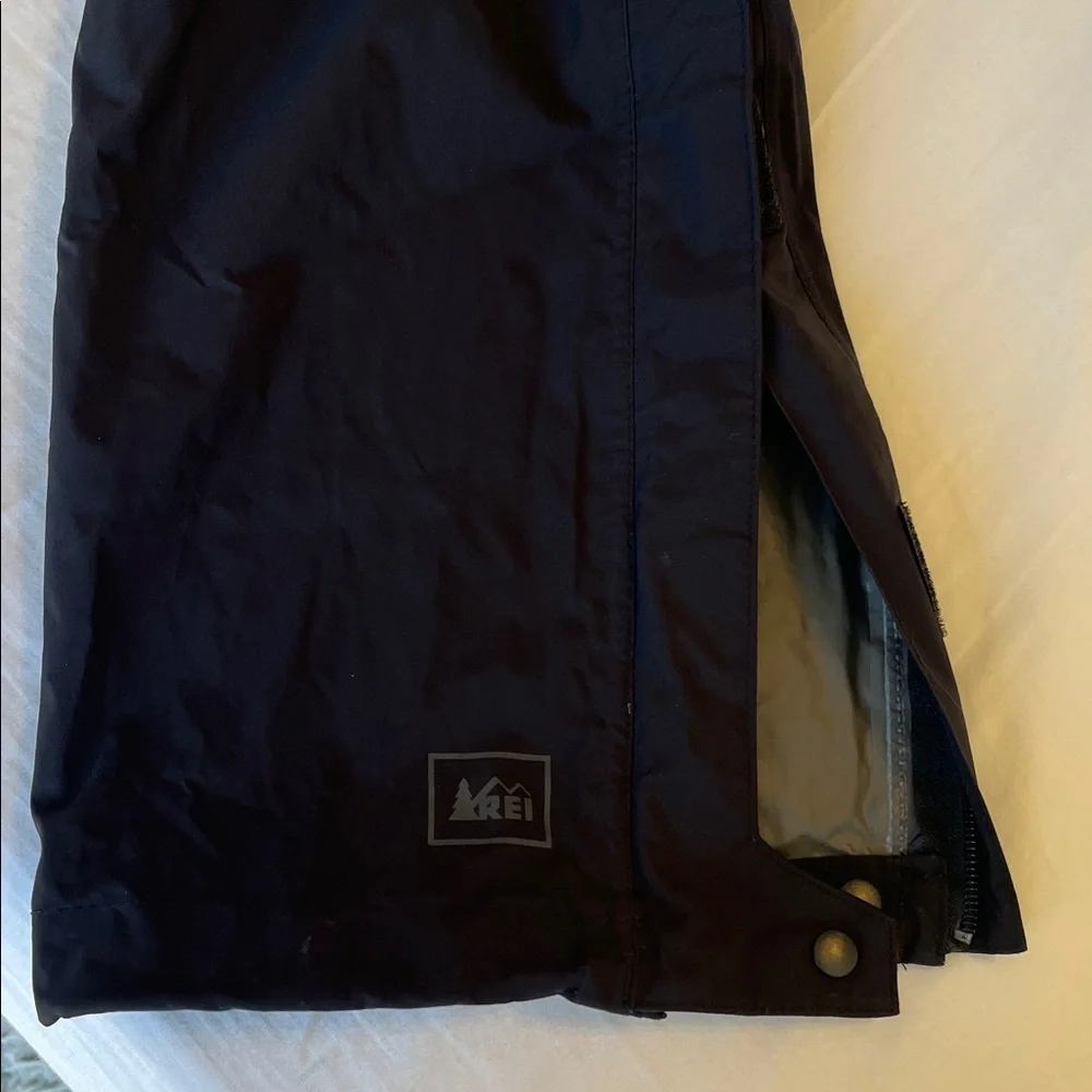 REI Black Water Resistant Pants - Picture 7 of 8